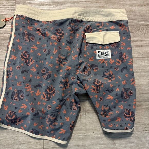Howler Bros NWT Bruja Boardshorts - Picture 5 of 5